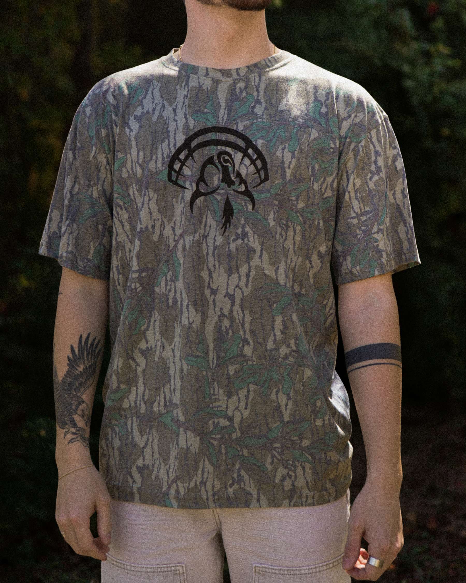 Strut Commander Mossy Oak Washed Greenleaf Logo Tee