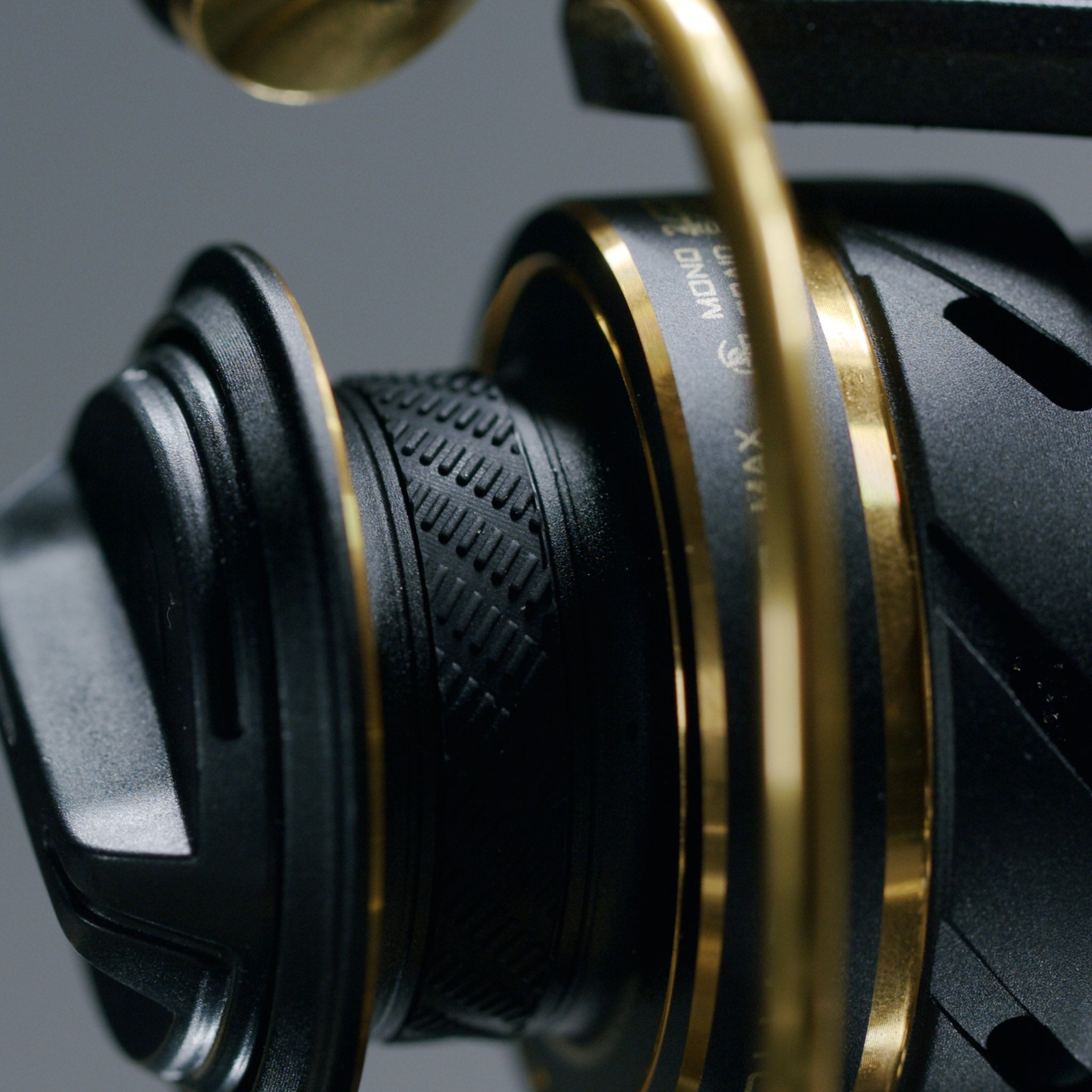 Gold Series 2500 Spinning Reel 6 Gold Series 2500 Spinning Reel