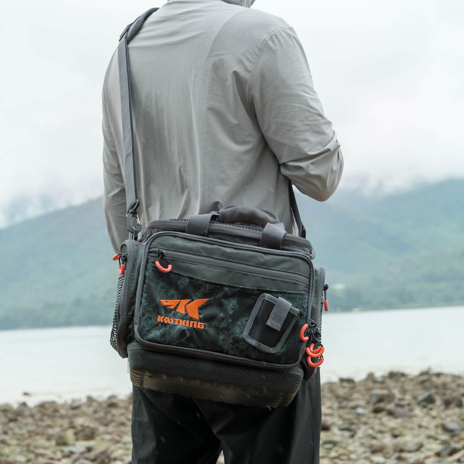 KastKing Fishing Tackle Bags with 2 Tackle Boxes 7 KastKing Fishing Tackle Bags with 2 Tackle Boxes