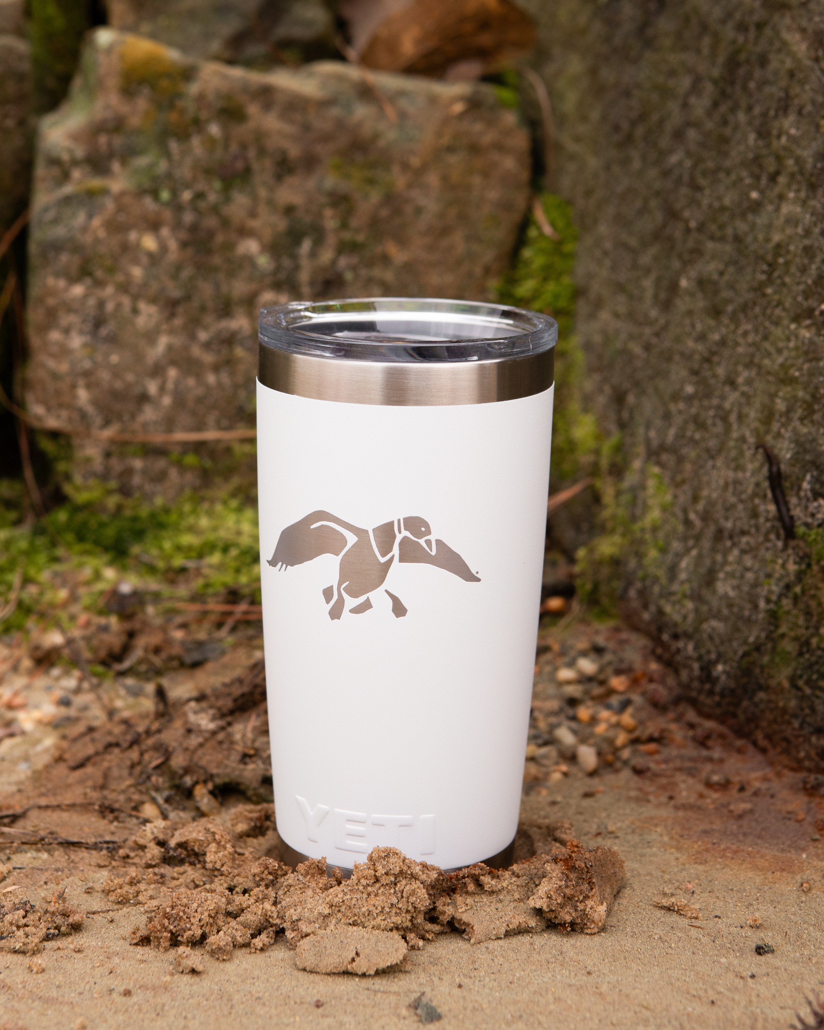 Duck Commander 20oz White Icon Yeti Rambler