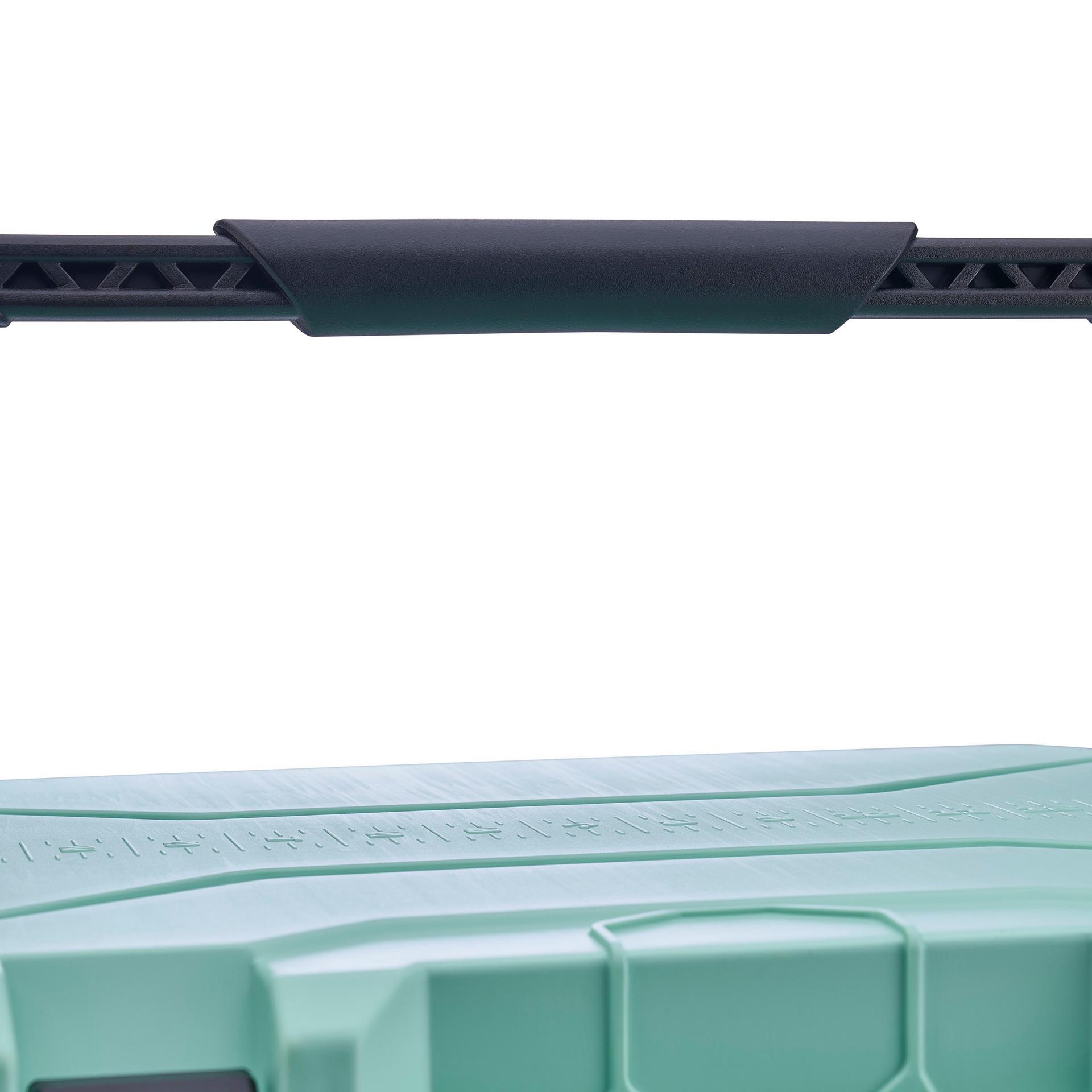 Frost™ Cooler 14 Quart (13 L) 35 Frost™ Cooler 14 Quart (13 L)