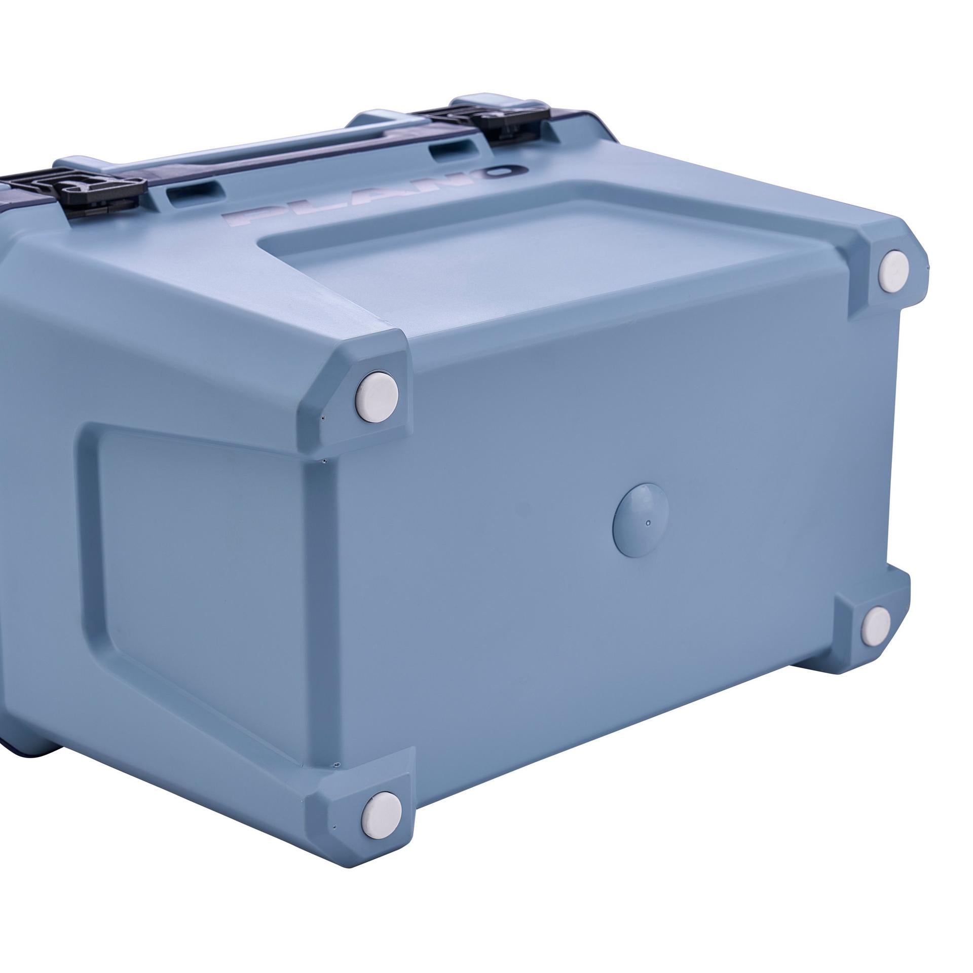 Frost™ Cooler 14 Quart (13 L) 8 Frost™ Cooler 14 Quart (13 L)